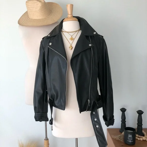 SOLD ❌ BLACK PU BOMBER JACKET - Picture 6 of 6